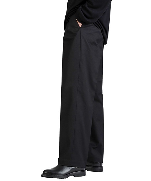 Scye（サイ）の「Scye / サイ ベーシックス：San Joaquin Cotton Pleated Trousers：5125-83529[MUS]（チノパンツ・メンズ・ブラック/ベージュ・36/38）」の9枚目の写真