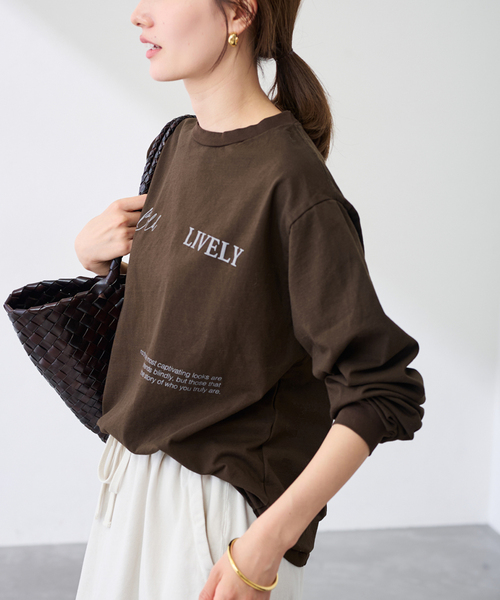 FRAMeWORK（フレームワーク）の「ロゴロンT(LIVELY)（Tシャツ/カットソー・レディース・ブラウン/ホワイト/チャコールグレー・FREE）」の3枚目の写真