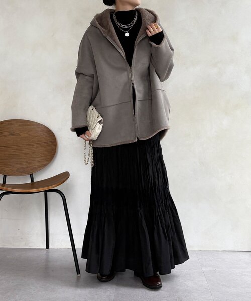 DouDou（ドゥドゥ）の「リバーシブルフェイクムートンコート（ムートンコート・レディース・ベビーピンク/ライトベージュ/グレー・FREE）」の4枚目の写真