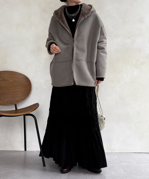 DouDou（ドゥドゥ）の「リバーシブルフェイクムートンコート（ムートンコート・レディース・ベビーピンク/ライトベージュ/グレー・FREE）」の5枚目の写真