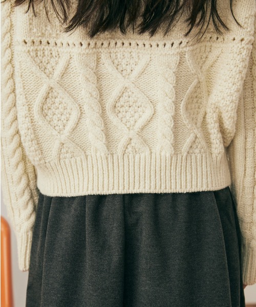 MERLOT（メルロー）の「ケーブル編みハートショートカーディガン（カーディガン/ボレロ・レディース・ブルー/ホワイト/グリーン・FREE）」の20枚目の写真