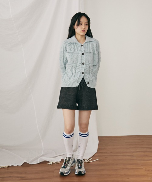 MERLOT（メルロー）の「ケーブル編みハートショートカーディガン（カーディガン/ボレロ・レディース・ブルー/ホワイト/グリーン・FREE）」の5枚目の写真