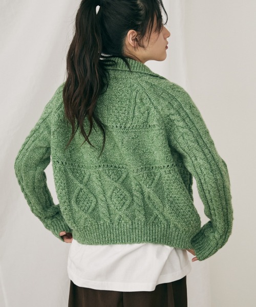 MERLOT（メルロー）の「ケーブル編みハートショートカーディガン（カーディガン/ボレロ・レディース・ブルー/ホワイト/グリーン・FREE）」の9枚目の写真