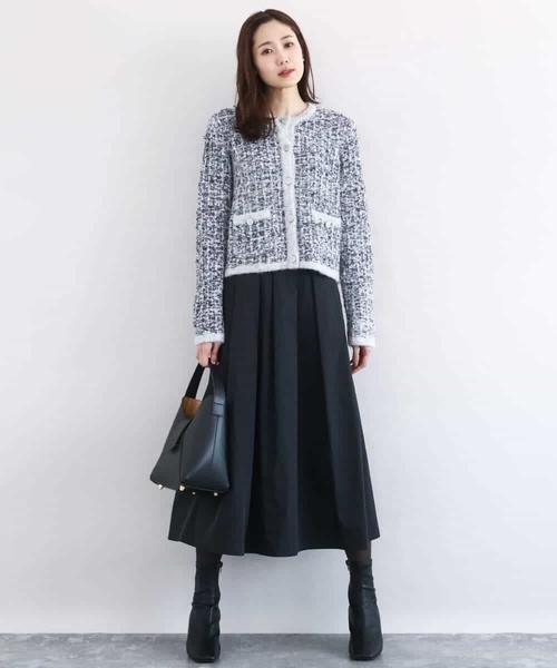 MK MICHEL KLEIN（エムケーミッシェルクラン）の「メモリータフタ タックフレアスカート/洗える（スカート・レディース・ベージュ/ブラック/ライトブルー・38）」の8枚目の写真