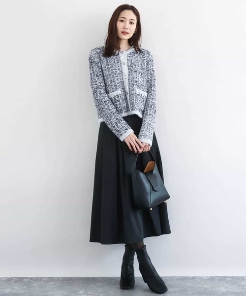 MK MICHEL KLEIN（エムケーミッシェルクラン）の「メモリータフタ タックフレアスカート/洗える（スカート・レディース・ベージュ/ブラック/ライトブルー・38）」の10枚目の写真