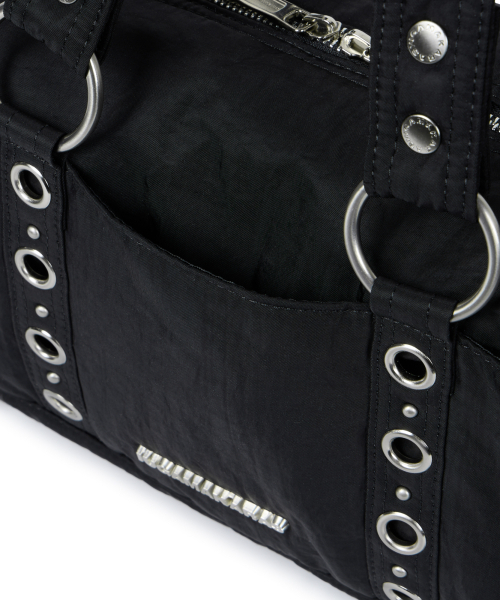IUGAMAKARAS（イウガマカラス）の「Nylon Eyelet Duffle Bag (Black)（ボストンバッグ・レディース・その他・FREE）」の16枚目の写真