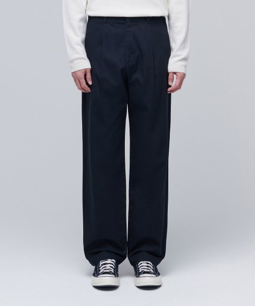 MUSINSA STANDARD（ムシンサスタンダード）の「ワンタックレギュラーフィットCcinoパンツ[ネイビー]（その他パンツ・メンズ・その他・40/38/42/26/27/28/29/36/34/32/30/31/33）」の2枚目の写真