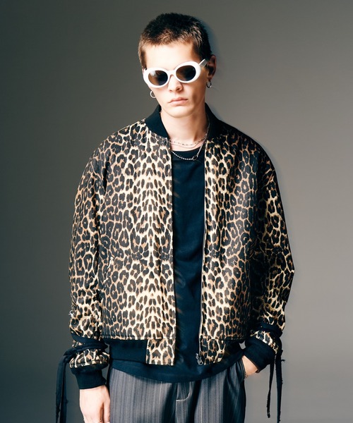 glamb(グラム)の「Triple Layer Necklace / トリプルレイヤーネックレス(ネックレス・メンズ・ブラック/シルバー・FREE)」の6枚目の写真