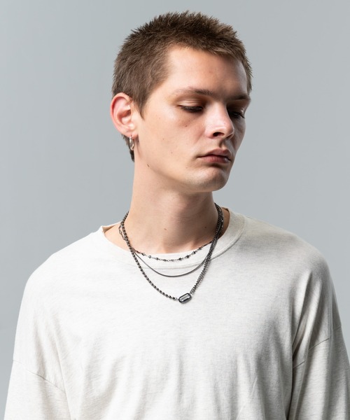 glamb(グラム)の「Triple Layer Necklace / トリプルレイヤーネックレス(ネックレス・メンズ・ブラック/シルバー・FREE)」の3枚目の写真