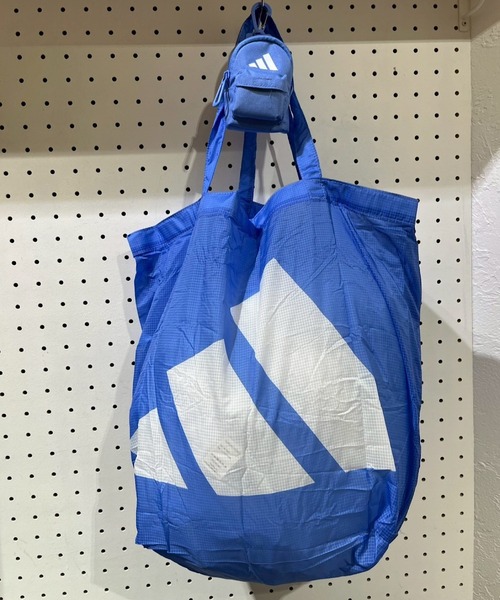 WHIMSIC（ウィムジック）の「【adidas】PACKABLE ECO BAG（ハンドバッグ・メンズ・ブラック/ブルー・ONE SIZE）」の2枚目の写真