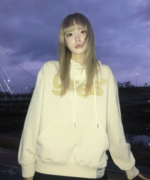 GRAVER（グレーバー）の「[ユニセックス]GRAE-Sストライプフードパーカー_クリーム（パーカー・レディース・アイボリー・SMALL/MEDIUM/LARGE）」の17枚目の写真