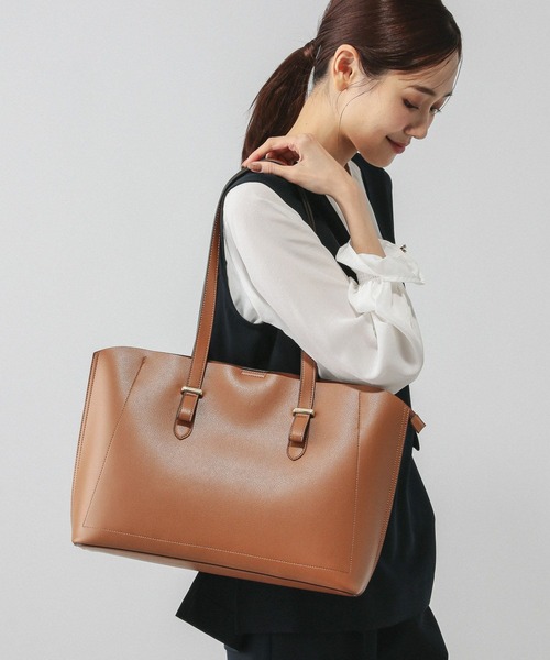 GLOBAL WORK（グローバルワーク）の「スペ軽撥水6ポケA4トート/611426（トートバッグ・レディース・ブラウン/ブラック系その他/ベージュ/ホワイト系その他6/ホワイト系その他7/ブラック・ONE SIZE）」の12枚目の写真