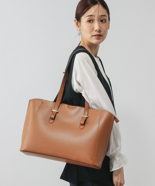 GLOBAL WORK（グローバルワーク）の「スペ軽撥水6ポケA4トート/611426（トートバッグ・レディース・ブラウン/ブラック系その他/ベージュ/ホワイト系その他6/ホワイト系その他7/ブラック・ONE SIZE）」の13枚目の写真