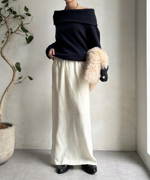 DouDou（ドゥドゥ）の「サテンストレートスカート（スカート・レディース・オフホワイト/モカ/ブラック・36/38）」の5枚目の写真
