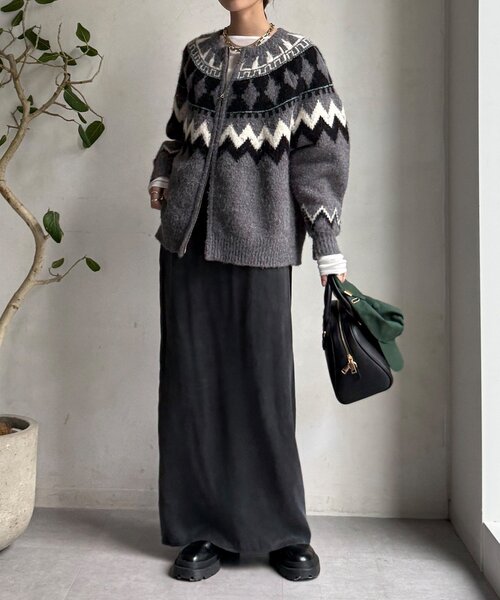 DouDou（ドゥドゥ）の「サテンストレートスカート（スカート・レディース・オフホワイト/モカ/ブラック・36/38）」の16枚目の写真