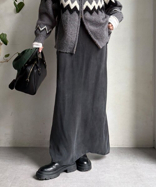 DouDou（ドゥドゥ）の「サテンストレートスカート（スカート・レディース・オフホワイト/モカ/ブラック・36/38）」の19枚目の写真