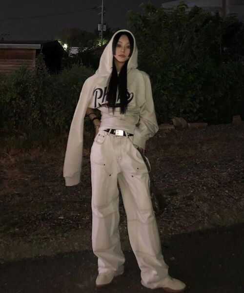 PHYSICAL DEPARTMENT(フィジカル デパートメント)の「アップリケスターテールフード_オートミール(パーカー・レディース・その他・LARGE/X-LARGE/MEDIUM/SMALL)」の13枚目の写真