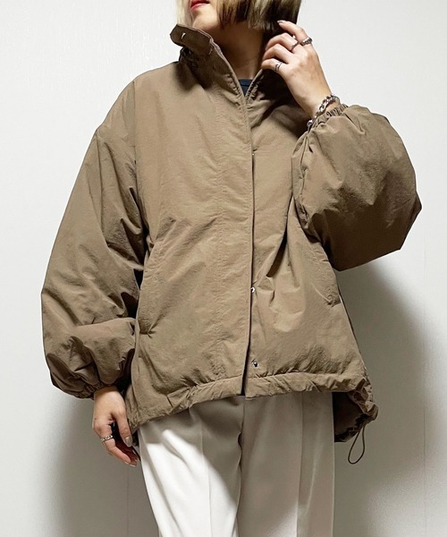 Fizz(フィズ)の「ハイネック中綿ブルゾン(ブルゾン・レディース・ブラック/モカ/アイボリー/オリーブ・M)」の3枚目の写真