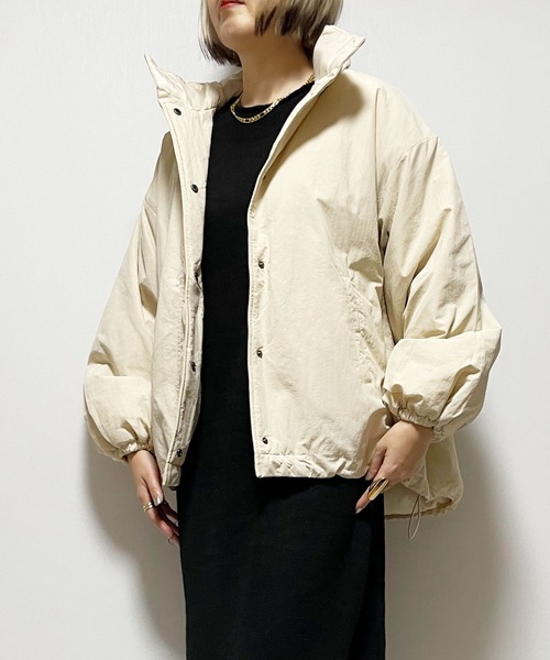 Fizz(フィズ)の「ハイネック中綿ブルゾン(ブルゾン・レディース・ブラック/モカ/アイボリー/オリーブ・M)」の14枚目の写真