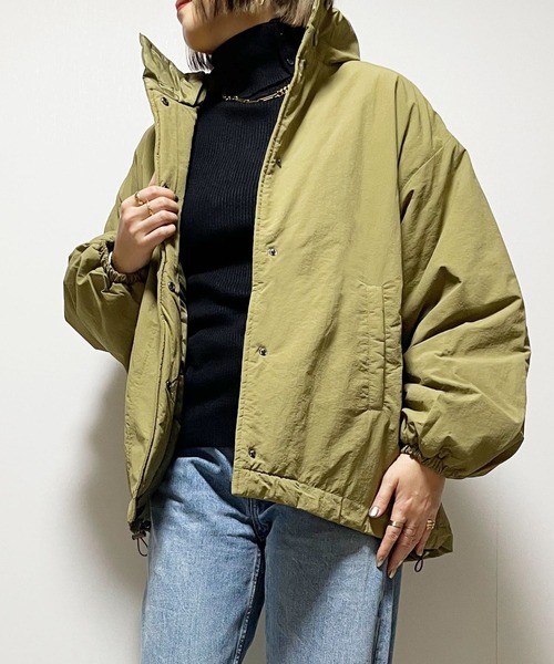 Fizz(フィズ)の「ハイネック中綿ブルゾン(ブルゾン・レディース・ブラック/モカ/アイボリー/オリーブ・M)」の8枚目の写真