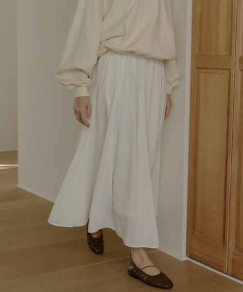 OLUN(オルン)の「soft touch sheer flared skirt/ソフトタッチシアーフレアスカート(スカート・レディース・ブラック/アイボリー・SMALL/X-SMALL/FREE)」の4枚目の写真
