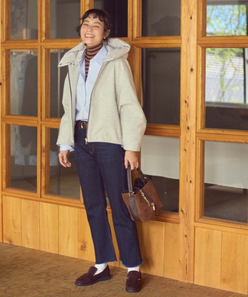 Gready Brilliant（グレディブリリアン）の「フード付ウールショート