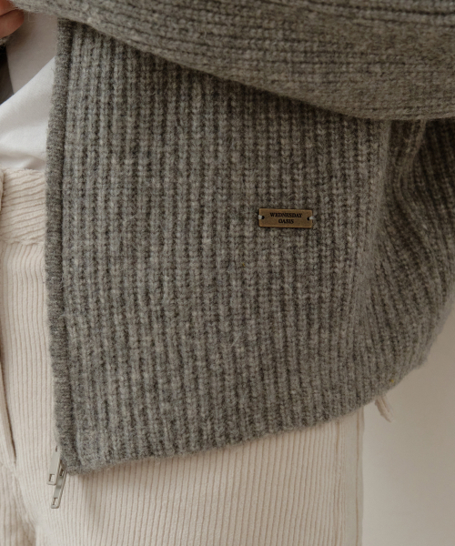 WEDNESDAYOASISFORWOMEN(ウェンズデー オアシス フォー ウーマン)の「モネ ウールブレンド ハイネック ニットジップアップ_GRAY(WC25-KN73)(カーディガン/ボレロ・レディース・ライトグレー・OS)」の4枚目の写真