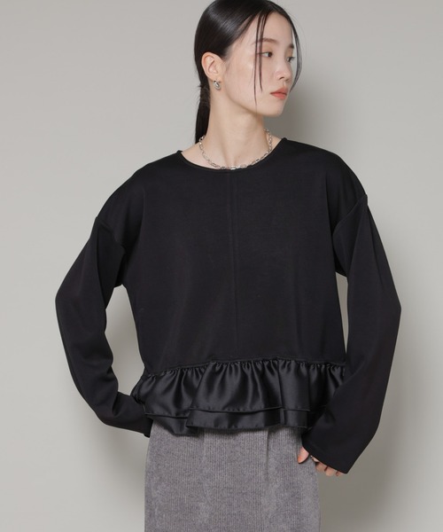 NANO universe（ナノユニバース）の「ダンボールカットサテンペプラムトップス（Tシャツ/カットソー・レディース・ホワイト/ブラック/ブルー・FREE）」の7枚目の写真