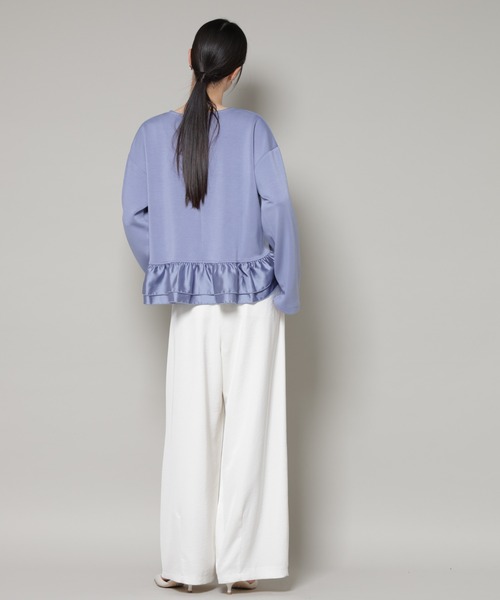 NANO universe（ナノユニバース）の「ダンボールカットサテンペプラムトップス（Tシャツ/カットソー・レディース・ホワイト/ブラック/ブルー・FREE）」の22枚目の写真