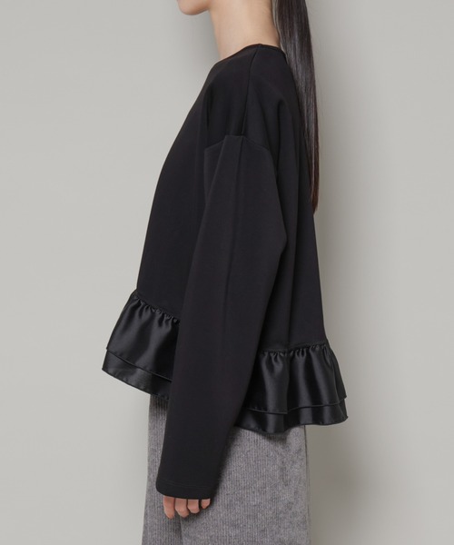 NANO universe（ナノユニバース）の「ダンボールカットサテンペプラムトップス（Tシャツ/カットソー・レディース・ホワイト/ブラック/ブルー・FREE）」の14枚目の写真