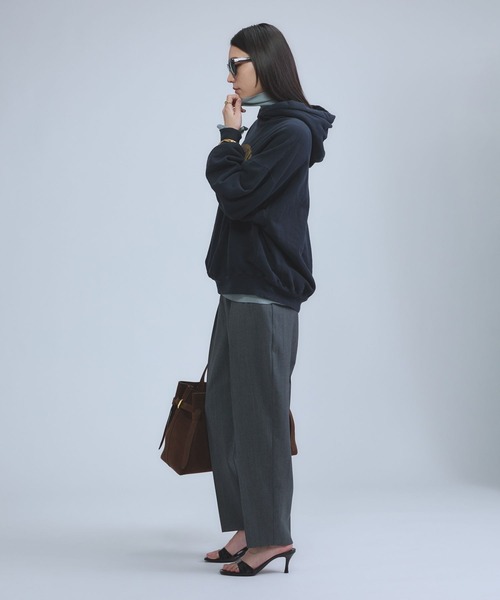 Chaos(カオス)の「Chaos(カオス)/◇REMI RELIEF◇別注ロゴフーディー(スウェット・レディース・ネイビー系/ホワイト・FREE)」の5枚目の写真