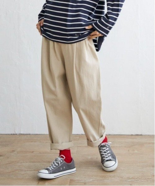 LBC(エルビーシー)の「コットンゆるテーパードパンツ(その他パンツ・レディース・ブルー系その他/オフホワイト/ベージュ/ブラック・M/L)」の18枚目の写真