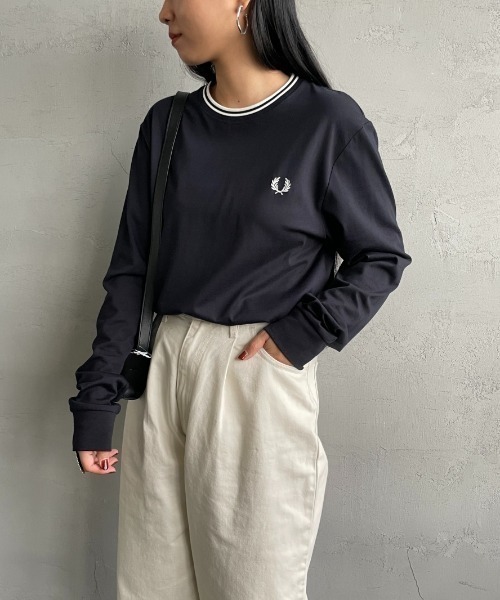 FRED PERRY（フレッドペリー）の「[FRED PERRY/フレッドペリー] ツインティップライン ロングスリーブTシャツ M9602（Tシャツ/カットソー・レディース・ブラック/ホワイト/ネイビー・L/M/S）」の21枚目の写真