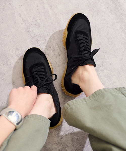 FRAMeWORK(フレームワーク)の「MOHI/モヒ SUEDEポリエステルコンビネーションスニーカー(スニーカー・レディース・ベージュ/ブラック・38/39/36/37)」の6枚目の写真