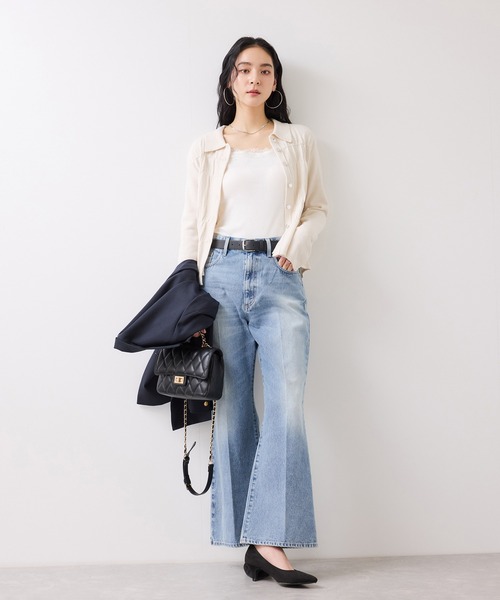 VIS（ビス）の「フレアシルエットデニム（デニムパンツ・レディース・サックスブルー/ネイビー・M/S）」の8枚目の写真