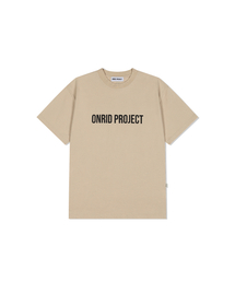 ONRIDPROJECT（オンリードプロジェクト）の「ビッグロゴTシャツ - ベージュ（Tシャツ/カットソー）」