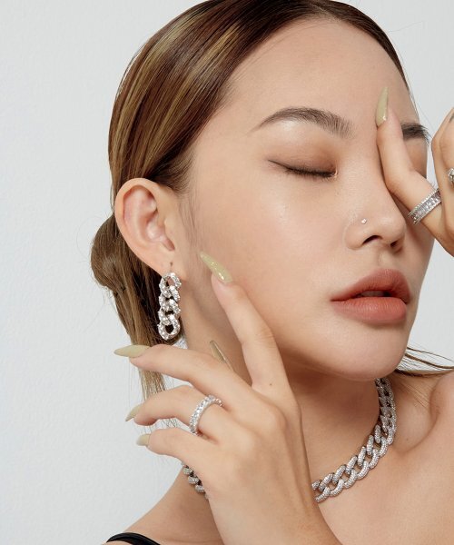 RAINDROP JEWELRY（レインドロップジュエリー）の「レインドロップダブルフロングオーバルエタニティリング（リング・レディース・その他・11号/13号/17号/19号/15号）」の2枚目の写真