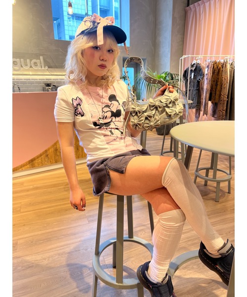 Desigual(デシグアル)の「ミッキー アシンメトリー カラーブロック Tシャツ ディズニー(Tシャツ/カットソー・レディース・ホワイト・S/XS/M/L/XL)」の13枚目の写真