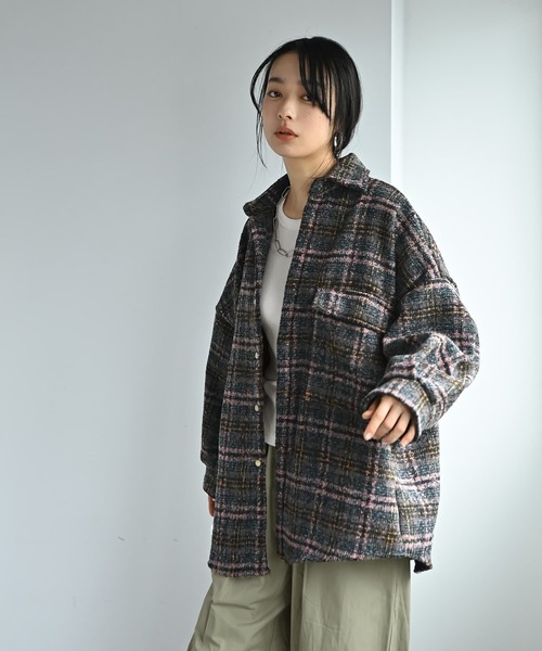 STYLE DELI(スタイルデリ)の「【BLK001】ビッグチェック柄シャツジャケット(シャツ/ブラウス・レディース・グリーン/ピンク・FREE)」の3枚目の写真