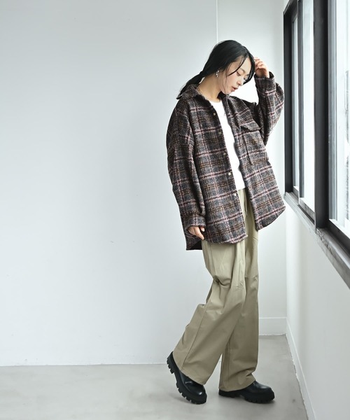 STYLE DELI(スタイルデリ)の「【BLK001】ビッグチェック柄シャツジャケット(シャツ/ブラウス・レディース・グリーン/ピンク・FREE)」の6枚目の写真