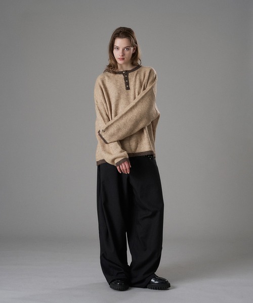 ONCILY(オンシェリー)の「COLOR ACCENT HENRY NECK KNIT / 配色ヘンリーネックニット(ニット/セーター・メンズ・ネイビー/グレー/アイボリー・SMALL/MEDIUM/LARGE)」の9枚目の写真