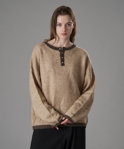 ONCILY(オンシェリー)の「COLOR ACCENT HENRY NECK KNIT / 配色ヘンリーネックニット(ニット/セーター・メンズ・ネイビー/グレー/アイボリー・SMALL/MEDIUM/LARGE)」の14枚目の写真