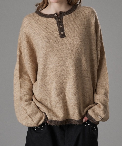 ONCILY(オンシェリー)の「COLOR ACCENT HENRY NECK KNIT / 配色ヘンリーネックニット(ニット/セーター・メンズ・ネイビー/グレー/アイボリー・SMALL/MEDIUM/LARGE)」の10枚目の写真