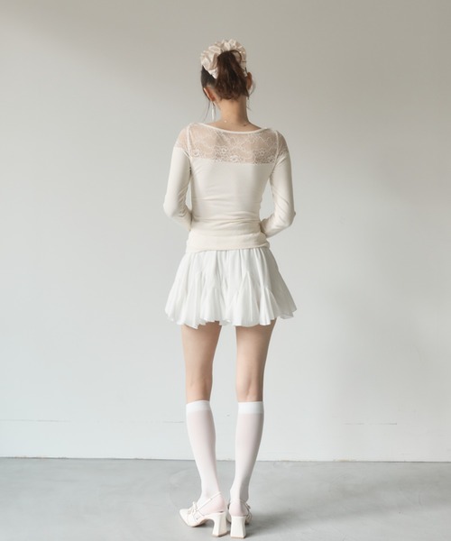 Nadana（ナダナ）の「カップ付きレース切替クロスストラップトップス（Tシャツ/カットソー・レディース・ブラック/アイボリー・FREE）」の12枚目の写真