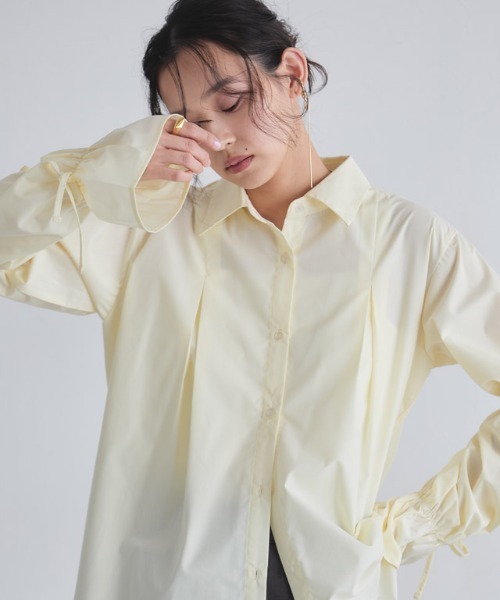 ECLAM（クラム）の「[ECLAM]キャンディースリーブタックシャツ（シャツ/ブラウス・レディース・オフホワイト/イエロー・L/M）」の4枚目の写真
