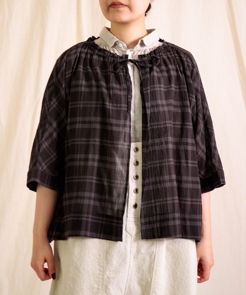 Brocante（ブロカント）の「[Brocante / ブロカント] ボイルローンチェック カプシャツ（シャツ/ブラウス・レディース・ネイビー系/グレー系その他・2）」の2枚目の写真