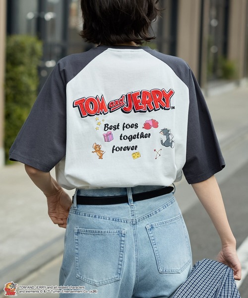 Tom&Jerry(トムアンドジェリー)の「【TOM and JERRY】別注 ヴィンテージデザイン プリント 刺繍 オーバーサイズ 半袖Tシャツ(Tシャツ/カットソー・レディース・ワイン系/オフホワイト/ネイビー/スミクロ/ブラック系・L/M)」の3枚目の写真