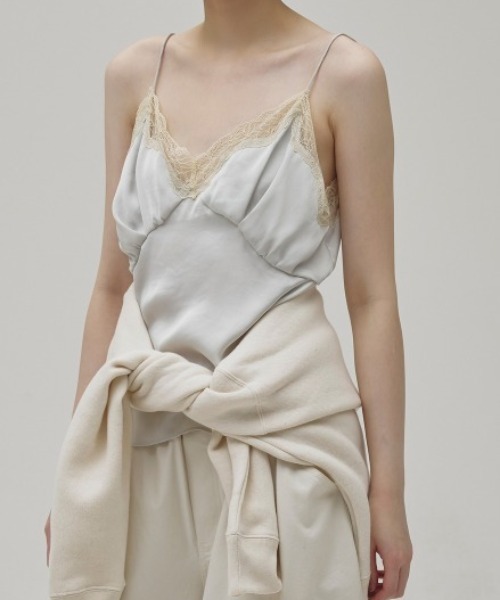 TODAYFUL(トゥデイフル)の「Satin Lace Camisole(キャミソール・レディース・ブラック/アイボリー/ミント・FREE)」の3枚目の写真