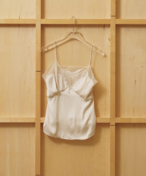 TODAYFUL(トゥデイフル)の「Satin Lace Camisole(キャミソール・レディース・ブラック/アイボリー/ミント・FREE)」の21枚目の写真