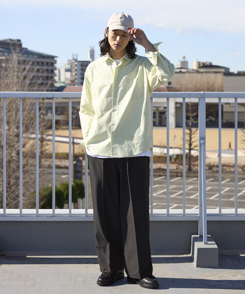 Firsthand(ファーストハンド)の「Firsthand/ファーストハンド ニュアンスカラー オーバーサイズ レギュラーカラーシャツ ロングスリーブ(シャツ/ブラウス・メンズ・グリーン/ピンク/サックスブルー/ベージュ/ラベンダー/レモンイエロー・LARGE/MEDIUM)」の14枚目の写真